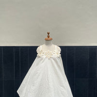 Aaj phool lag rahi hoon