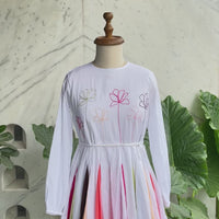 Thoda white thoda woww